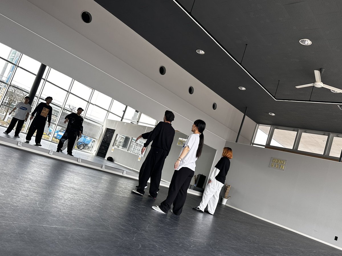 CLIEVY(C&K) tweet media