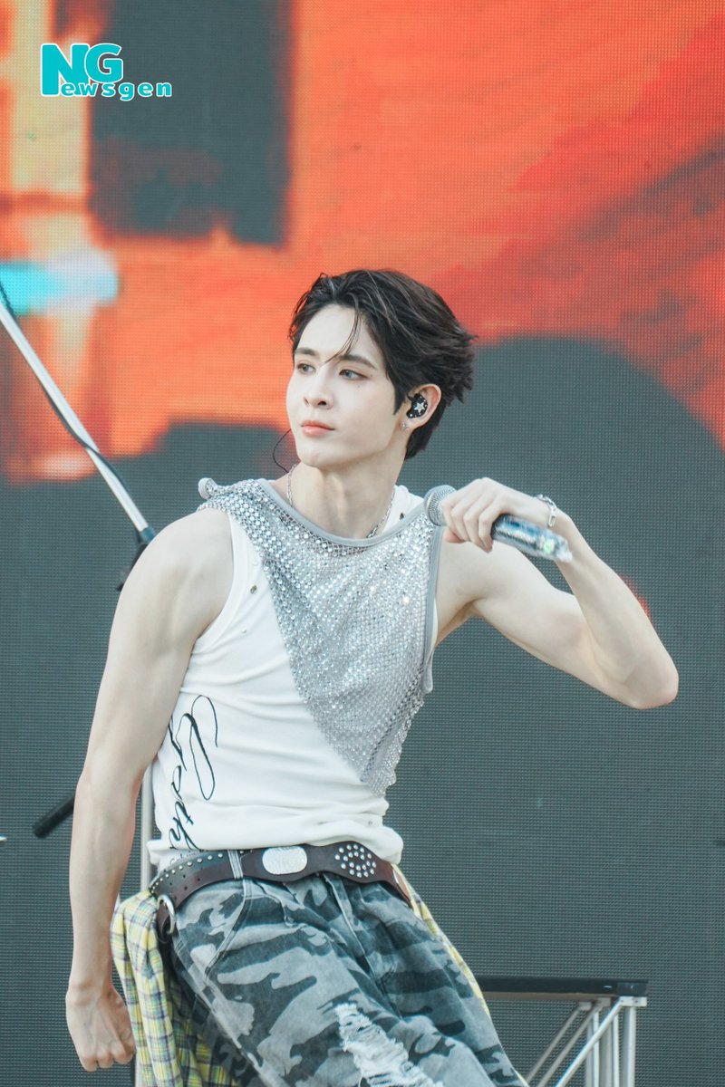 NGnewsgen's tweet image. “เจมส์ ศุภมงคล DEXX” ในงาน “ICONSIAM THAICONIC SONGKRAN 2026 : สาด สนุก สุข สิริมงคล สงกรานต์ไทย” 💦✨

DEXX SONGKRAN26 ICONSIAM 

#JamesSu #JAMESSU_DEXX 
#DEXXxICONSIAM #DEXXth
#ICONSIAMSongkran
#สงกรานต์ที่ไอคอนสยาม