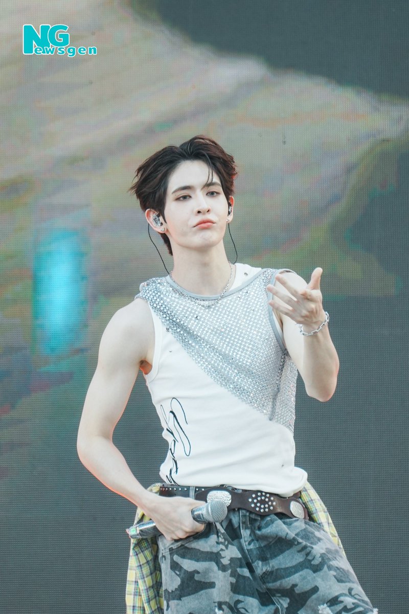 NGnewsgen's tweet image. “เจมส์ ศุภมงคล DEXX” ในงาน “ICONSIAM THAICONIC SONGKRAN 2026 : สาด สนุก สุข สิริมงคล สงกรานต์ไทย” 💦✨

DEXX SONGKRAN26 ICONSIAM 

#JamesSu #JAMESSU_DEXX 
#DEXXxICONSIAM #DEXXth
#ICONSIAMSongkran
#สงกรานต์ที่ไอคอนสยาม