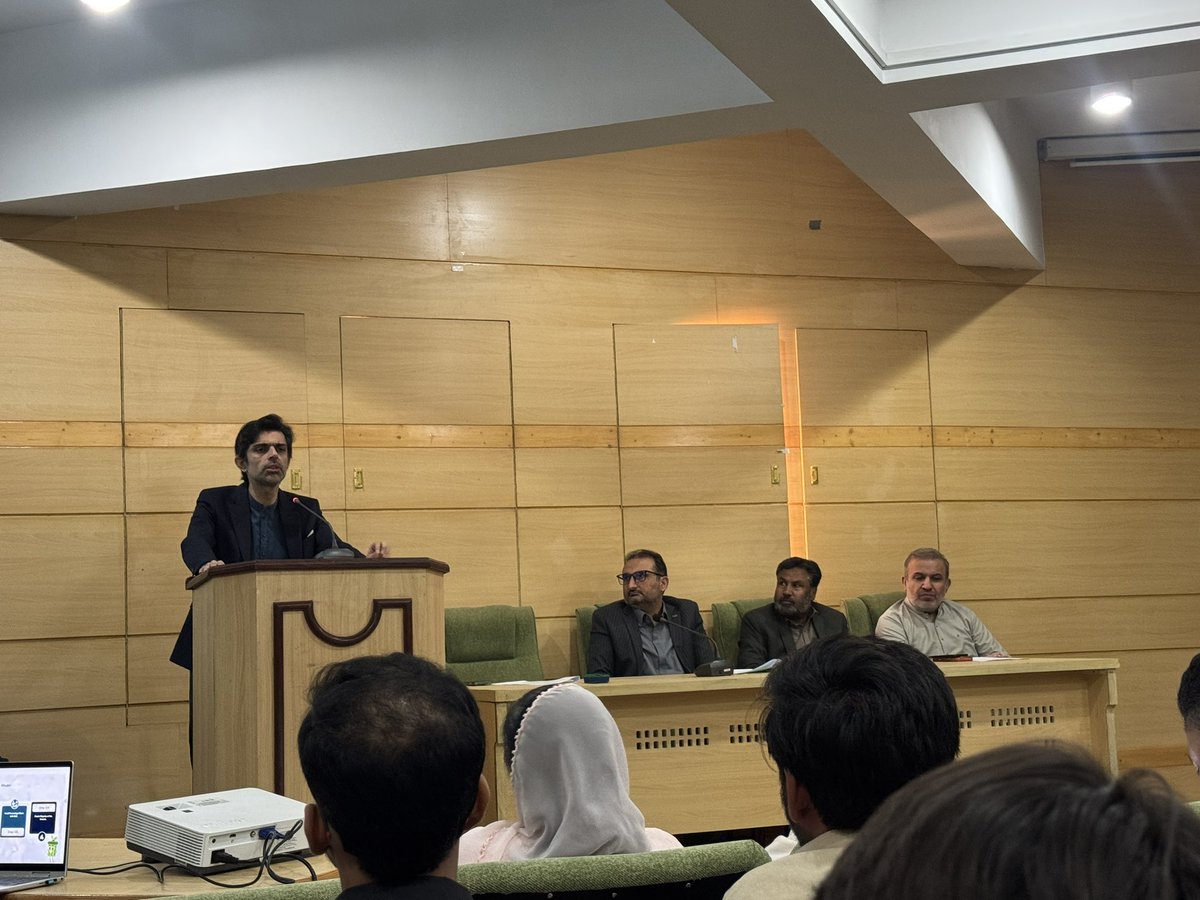 Official_BPPPA's tweet photo. Consultative session on introducing the Micro Franchise Model under the Safa Qta Project was held at BUITEMS. Chaired by Administrator MCQ, the session saw active participation from entrepreneurs. Queries were addressed by Govt officials &amp; SQ team, fostering PP collaboration. https://t.co/nNTLQC0yOA