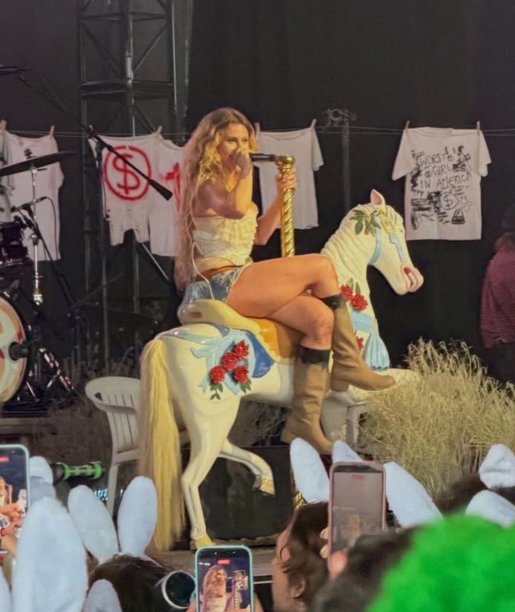 Slayyyter Brasil tweet media