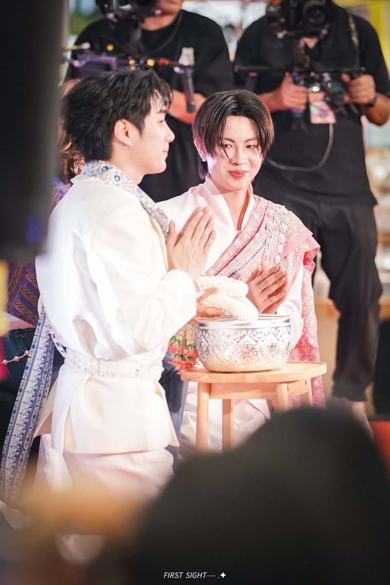 𝘍𝘐𝘙𝘚𝘛 𝘚𝘐𝘎𝘏𝘛── .✦ tweet media