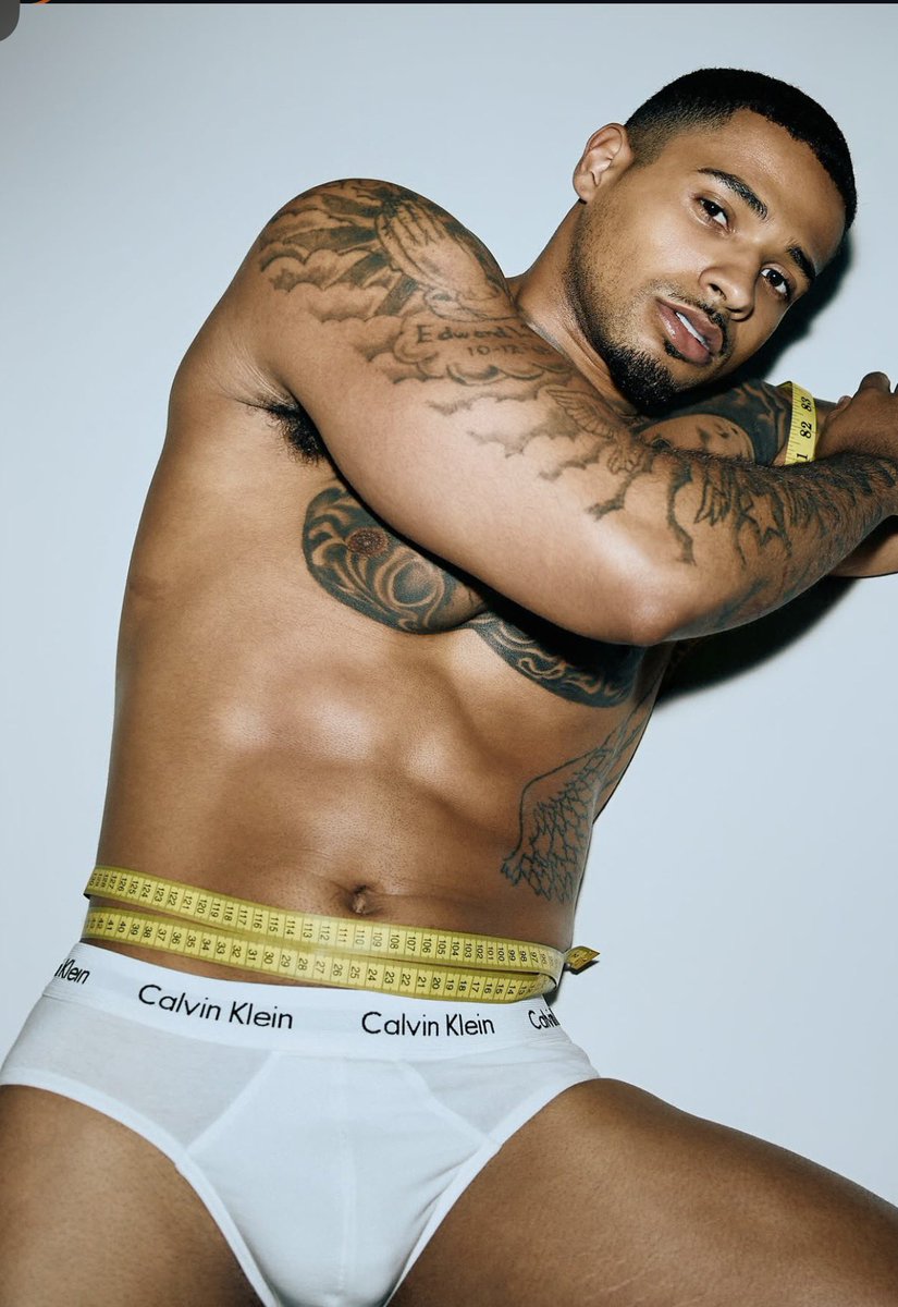 JR Loves Briefs and Speedos tweet media