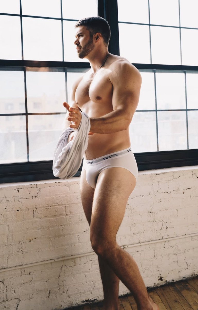 JR Loves Briefs and Speedos tweet media