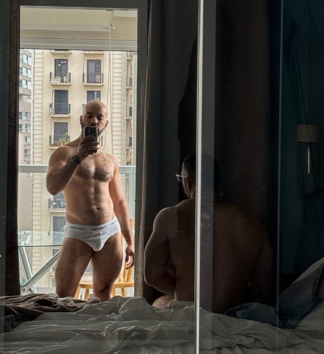 JR Loves Briefs and Speedos tweet media