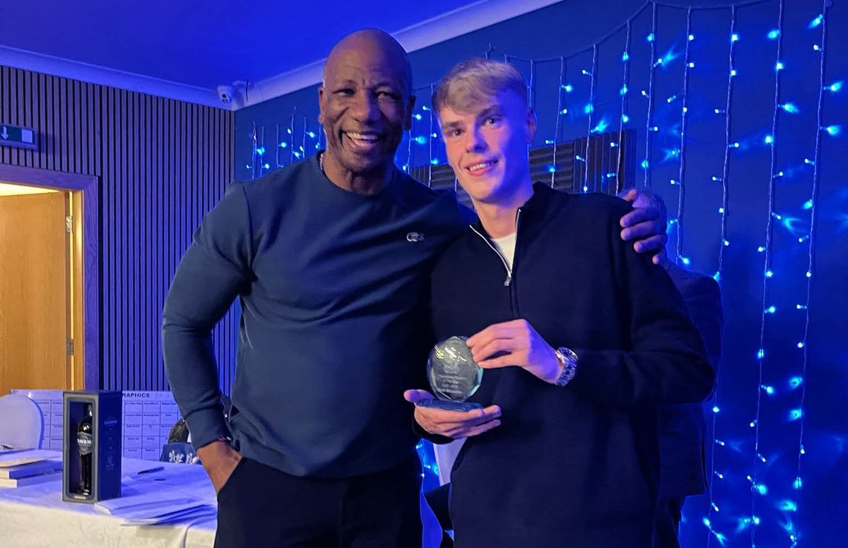 BonessUnited_FC's tweet photo. Player awards!

𝗧𝗵𝗲 𝗖𝗼𝗺𝗺𝗶𝘁𝘁𝗲𝗲 𝗣𝗹𝗮𝘆𝗲𝗿 𝗼𝗳 𝘁𝗵𝗲 𝗬𝗲𝗮𝗿 🏆

@mark16963362!

Mark has been outstanding since joining, battling back from injury after the Scottish cup and even firing a goal in yesterday ⚽️

Well done Mark 🤝💙
#BUnited https://t.co/qbGXT6ijgd