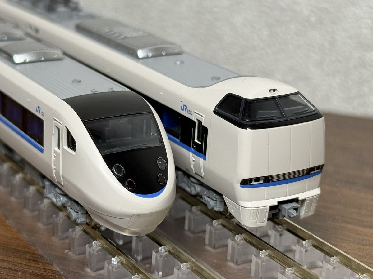 SIM70979060's tweet photo. 発表からずっと楽しみにしていた681がきました。ベ���スは旧製品のままのようなので色々弄ってカッコよくしていきたいですね。 https://t.co/PofMEvBdPF