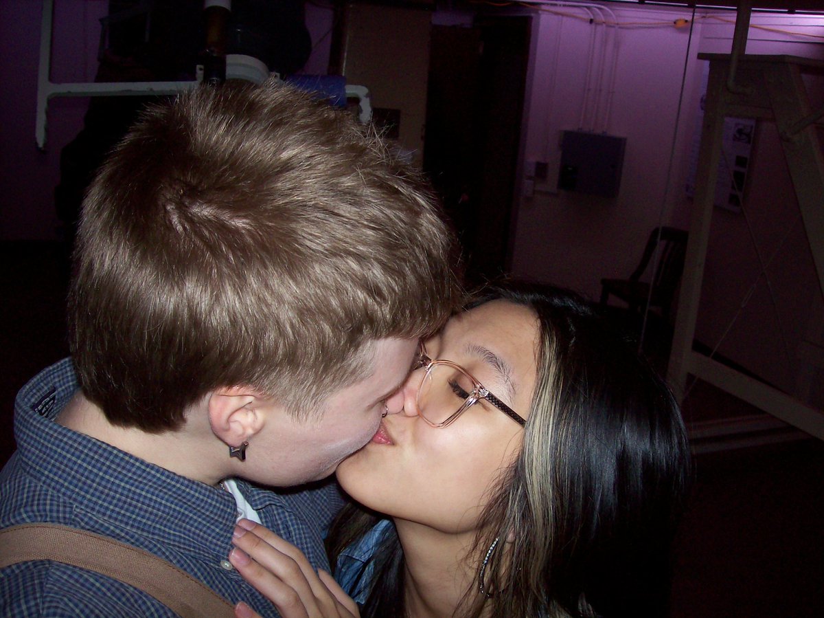 𝚜𝚊𝚙𝚙𝚑𝚘𝚌𝚘𝚞𝚙𝚕𝚎𝚜 tweet media