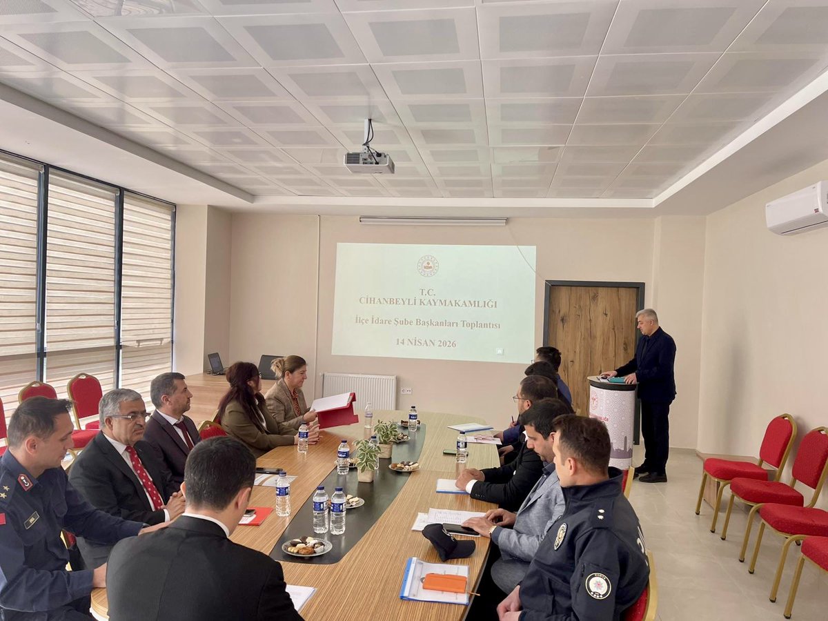 📍Kaymakamımız Fatih Uzun başkanlığında  İlçe İdare Şube Başkanları Toplantısı gerçekleştirildi.