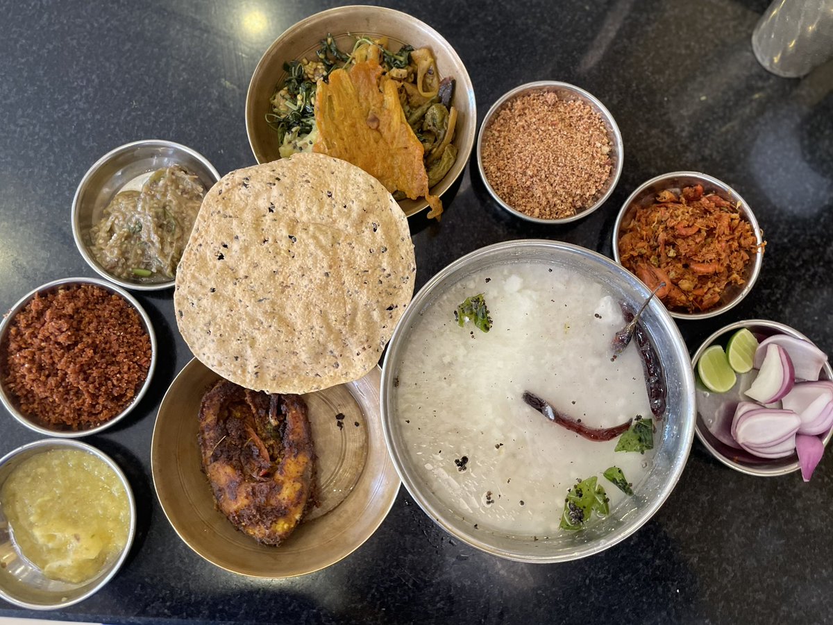 カレー探検家いよちゃん tweet media