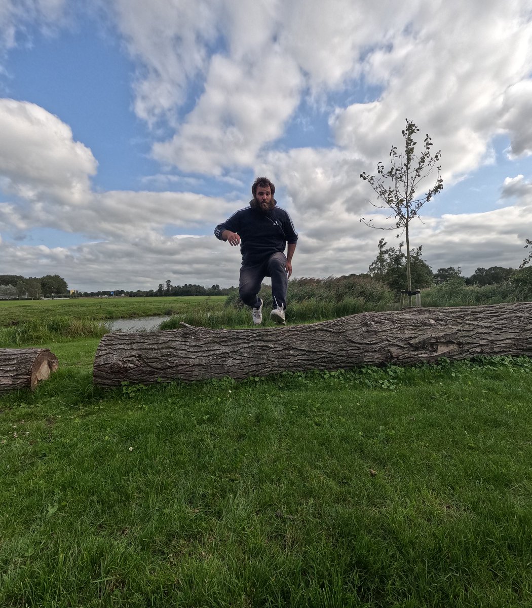 JefKPhotography's tweet image. Parkour training.
Two photos.

#parkour #sports #training #parkourtraining #sport #action #jumps #jumping #photo #pictures #photos #picture #photography