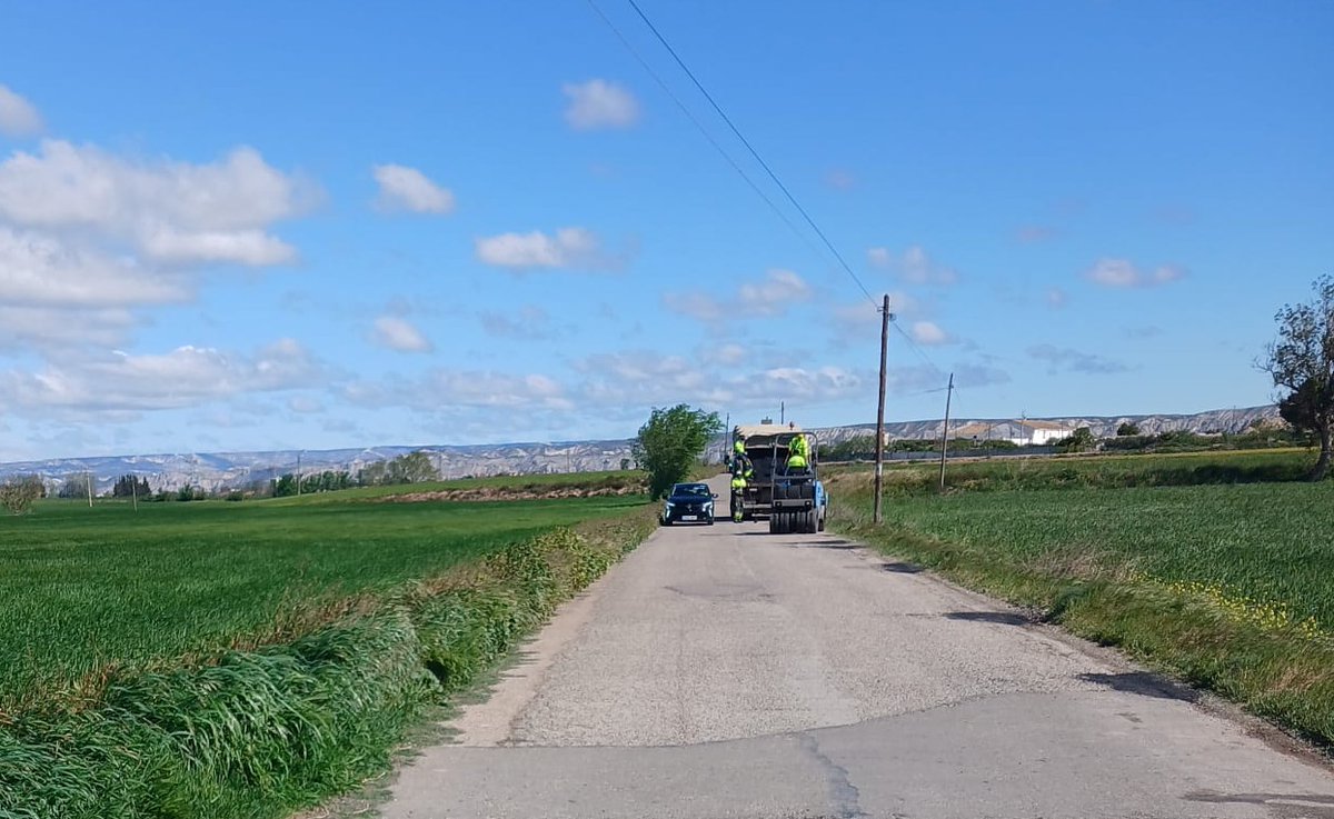 Zaragoza inicia esta semana un plan intensivo de mejora y bacheo en caminos de Garrapinillos y Monzalbarba - ecodezaragoza.tv/zaragoza-inici…
