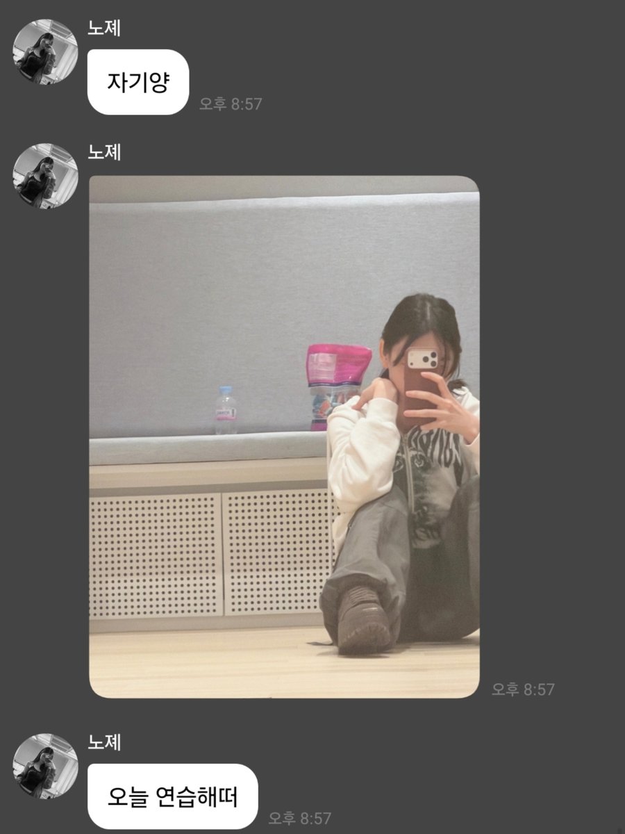 manoworld_'s tweet photo. 웃음이멈추질않음 https://t.co/QPqsQDE4ZN