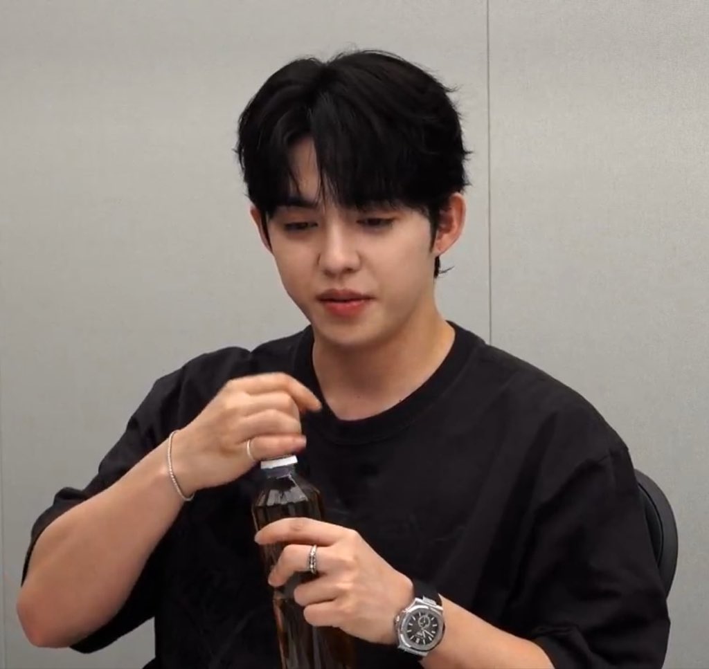 Leen🍒 tweet media