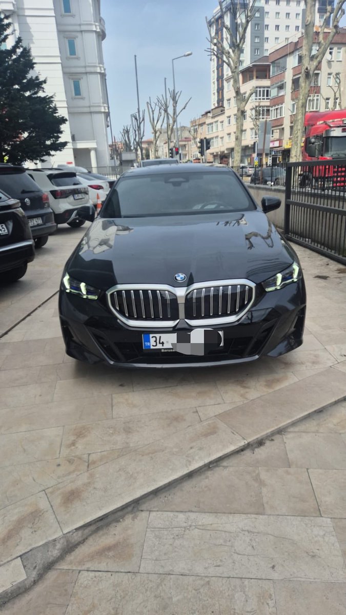 sachaa🇫🇷 / Ladin vekili tweet media