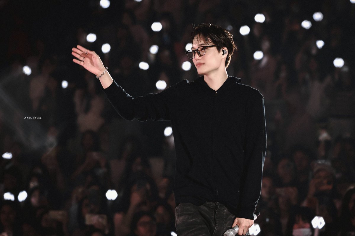Jongin Pics ♡ tweet media