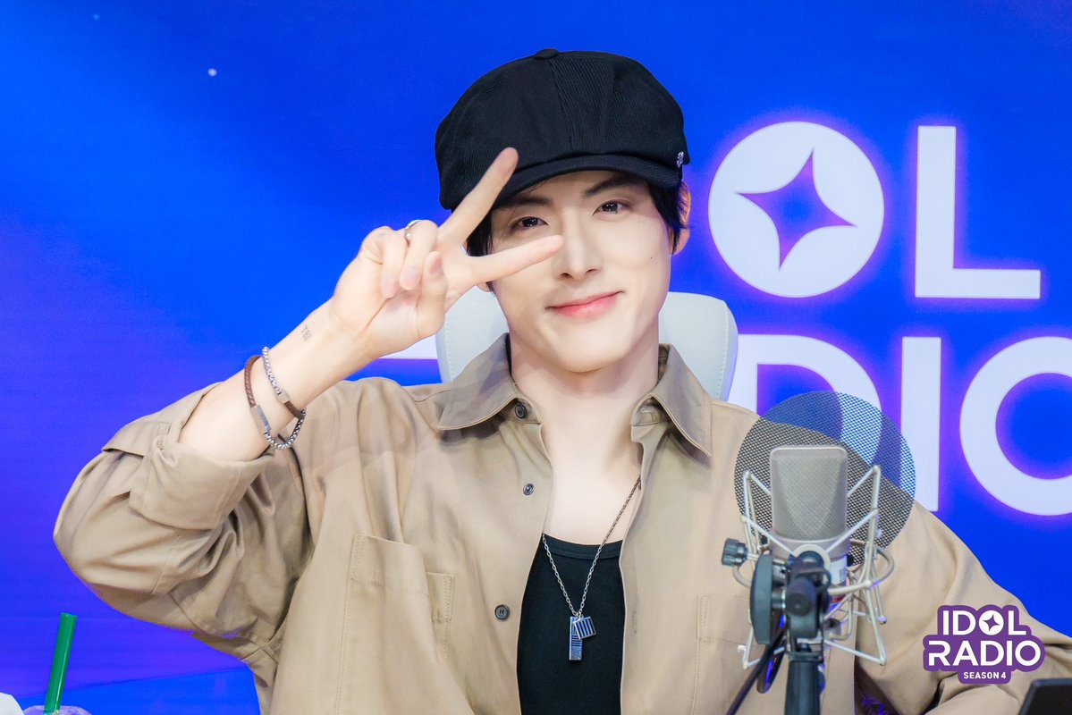 [#아이돌라디오4 앨범 260413]

EP#214 아돌라 데뷔 D-DAY🥳 안녕하세요 KEYVITUP입니다! (DJ 에릭)

강아지 차차도 잘해요🫳

<a href="/THEBOYZ_officl/">더보이즈 (THE BOYZ)</a>

#MBC #IDOLRADIO #아이돌라디오 #더보이즈 #에릭