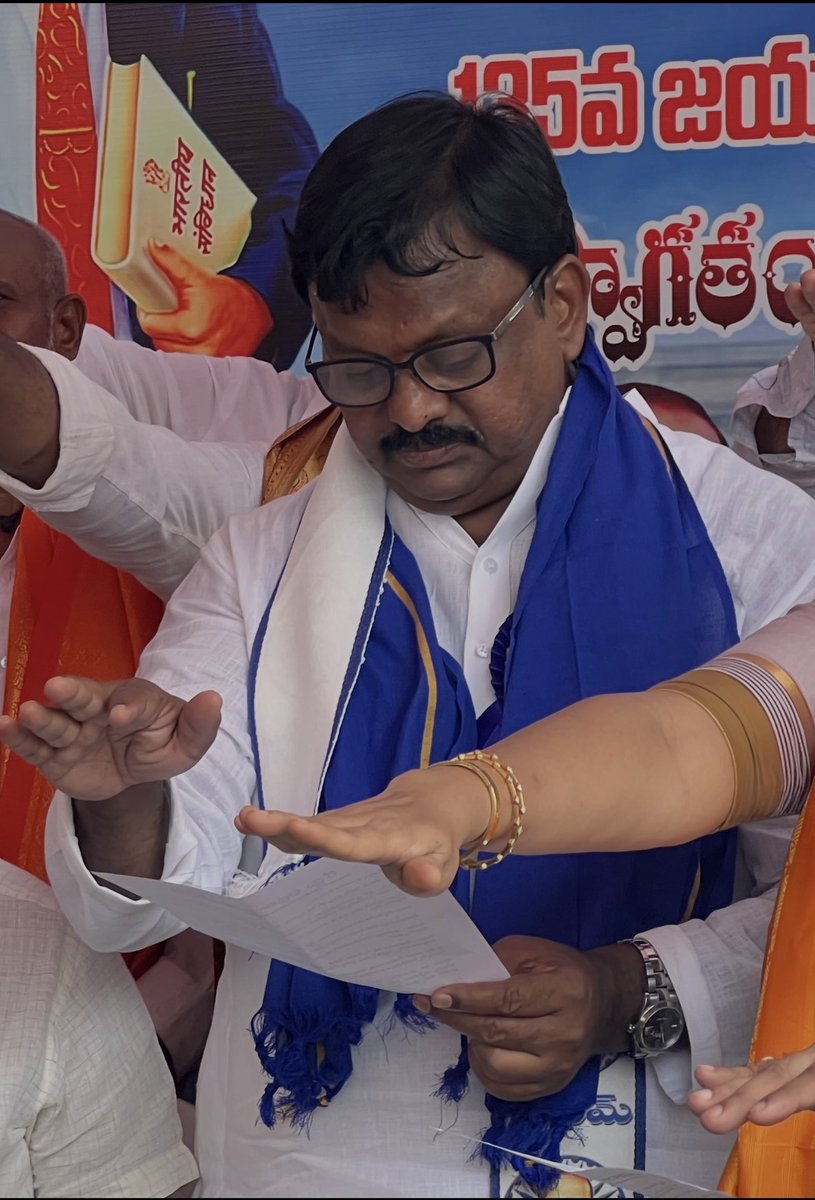 HanmanthKolan's tweet image. Participated in many welfare programs on the Occasion of Dr. BR Ambedkar Jayanti…
#jaibhim #ambedkar #constitution #congress #inc