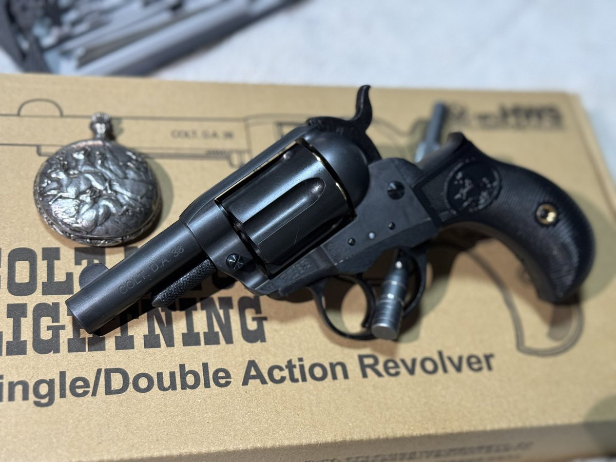 ナツネ tweet media