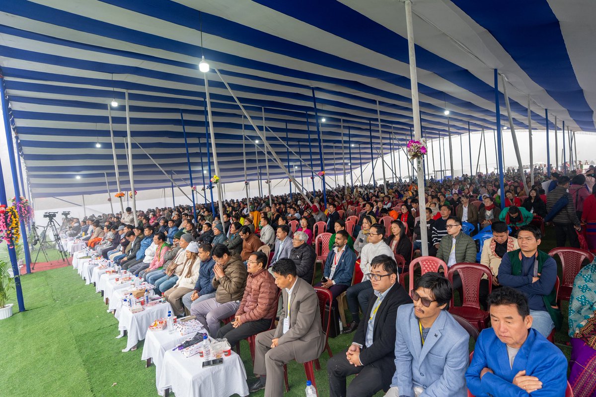 Addressed a massive and enthusiastic gathering at Riga today. Announced key development initiatives including the improvement of township roads at Riga, construction of a new Circuit House at Riga, and a modern sports stadium for Siang district.

#Riga #Siang #ArunachalPradesh