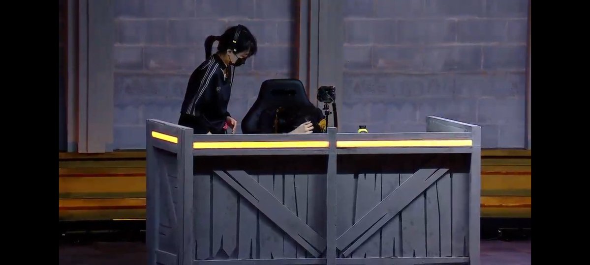 Riah ✒️ tweet media