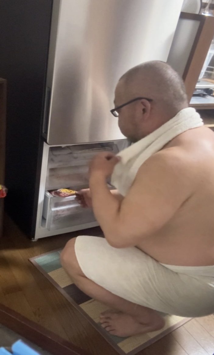 かつどん tweet media