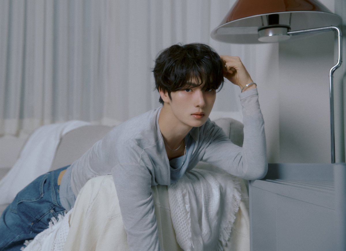 TWS_PLEDIS's tweet image. TWS : 5th Mini Album 'NO TRAGEDY'
Official Photo COMPACT Ver. (BLUSH)

#YOUNGJAE #영재

🌹 2026.04.27. 6PM (KST)

#TWS #투어스 #247WithUs
#NO_TRAGEDY