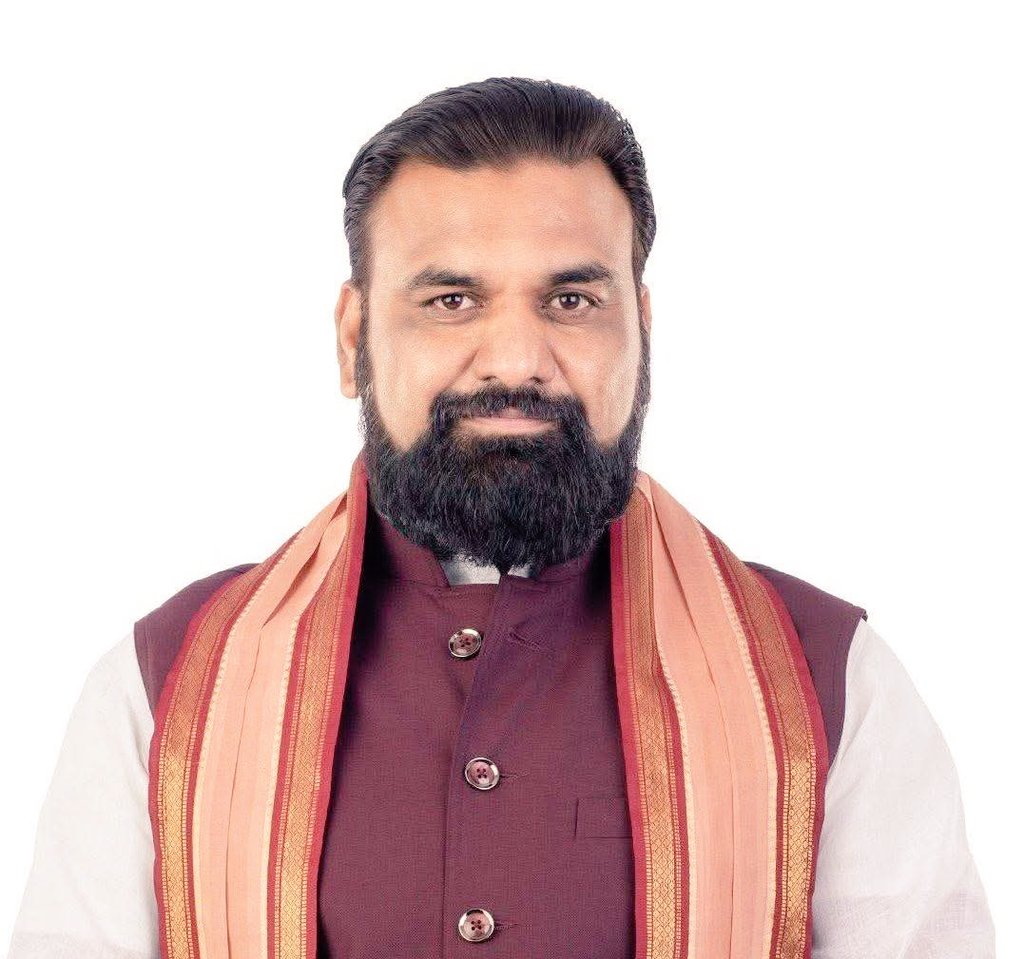 AbhinavSinhabjp's tweet photo. श्री @samrat4bjp जी को बिहार भाजपा विधायक दल का नेता चुने जाने पर हार्दिक बधाई।

आपके नेतृत्व में बिहार उन्नति, विकास और सुशासन की दिशा में निरंतर आगे बढ़े यही कामना है! https://t.co/fthpfu7w8l