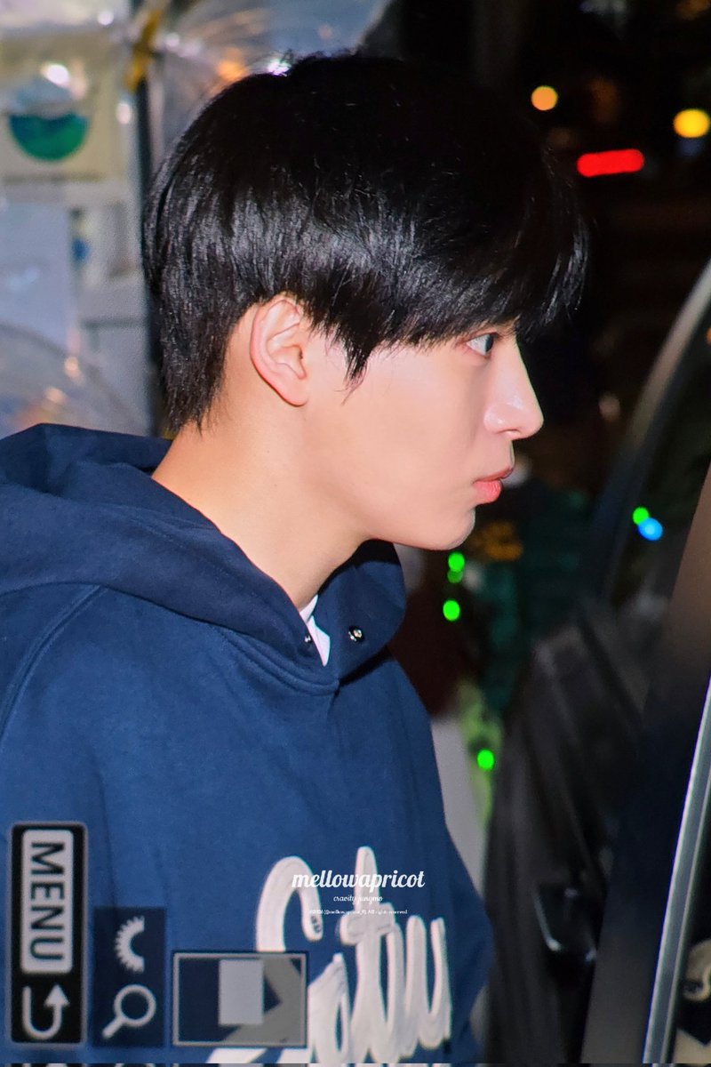 📷
260414 
문 열었는데 정원 풀이라 놀람ㅋㅋ

#크래비티 #CRAVITY #정모 #구정모 #jungmo #정모야잘생겼다