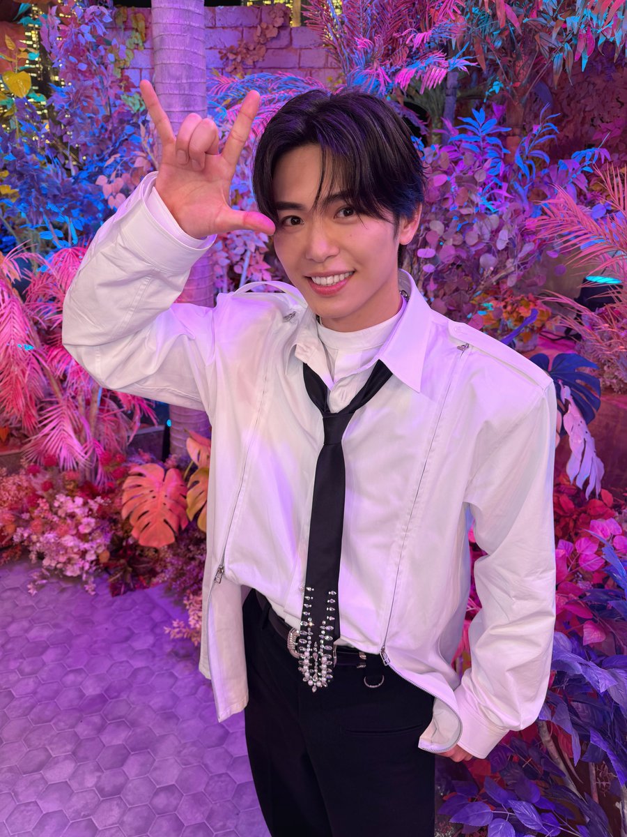 _7mp_official_'s tweet photo. ◥◣ #初ギャマINVADER ◢◤

どもー、影山でーす😁
「あのちゃんの電電電波」初出演ありがとうございました！

「INVADER」地上波初披露🤟

みんなも一緒にギャンマーしましょう🤟

影山拓也 / Takuya Kageyama

5th Single「INVADER」
🔗https://t.co/GMg8cavJhE

@tx_dendendenpa
#あのちゃんの電電電波
#INVADER_IMP.🤟