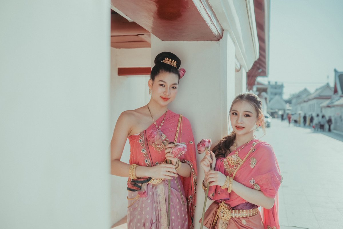 Bdlmd_official's tweet image. 🪷੭ 𓂃 สุขสันต์วันสงกรานต์ 2569 °. 🫧* 

#titayean 
#titabanthita
#YeanPapitchaya 
#BDLMD 

@tita_banthita @yean_ppcy