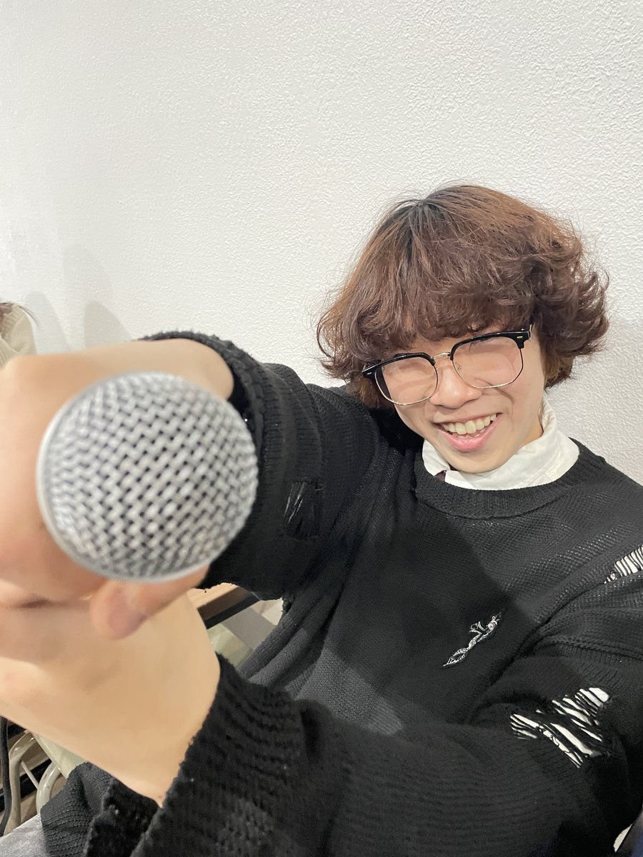 vao_visualsound's tweet photo. 新学期がスタートしました！！
新1年生はPCの基礎から、2年生はミキサーの復習から！
これからステップアップしていく為に、楽しみながら頑張っていきましょー！！
#音響効果 #効果音 #soundeffets #アニメ #音響 #SE #21世紀アカデメイア #大阪ビジュアルアーツ #OVA #専門学校 #映像音響 #新学期 https://t.co/ZCfVb8pBUU