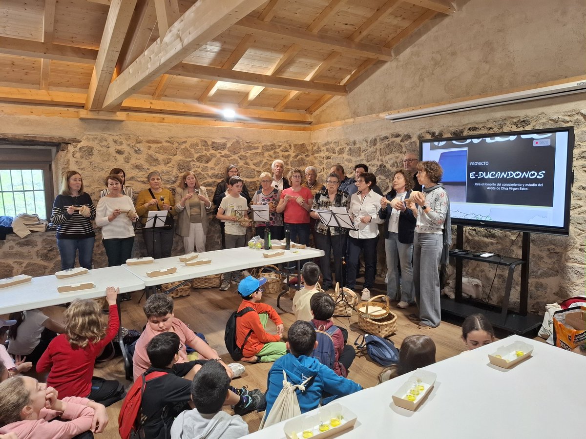 Asociación Olearum Cultura y Patrimonio del Aceite tweet media