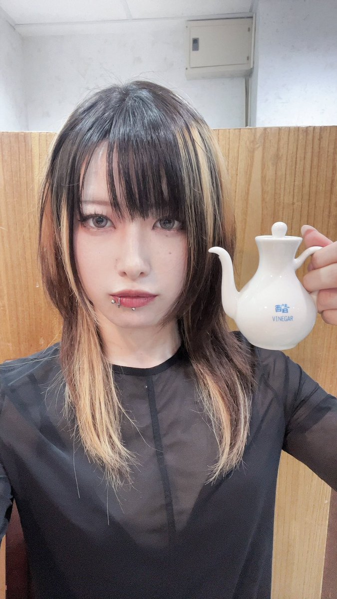 皓 shiro tweet media