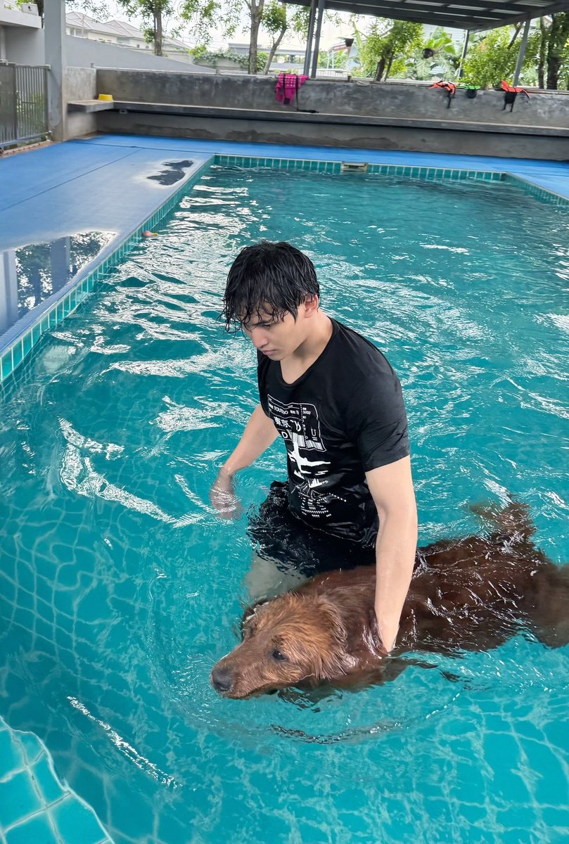 ohmthitiwat's tweet image. happy songkran day,, 🦭💦