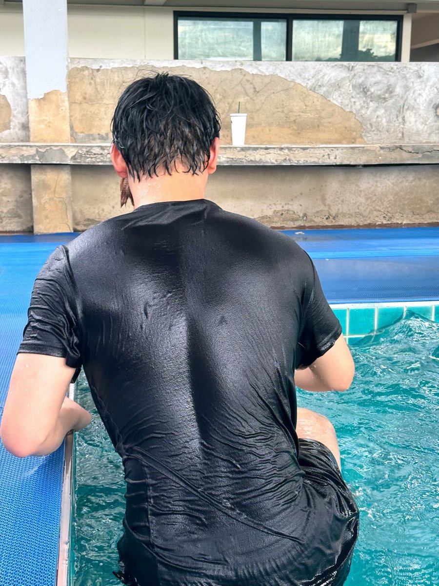ohmthitiwat's tweet image. happy songkran day,, 🦭💦