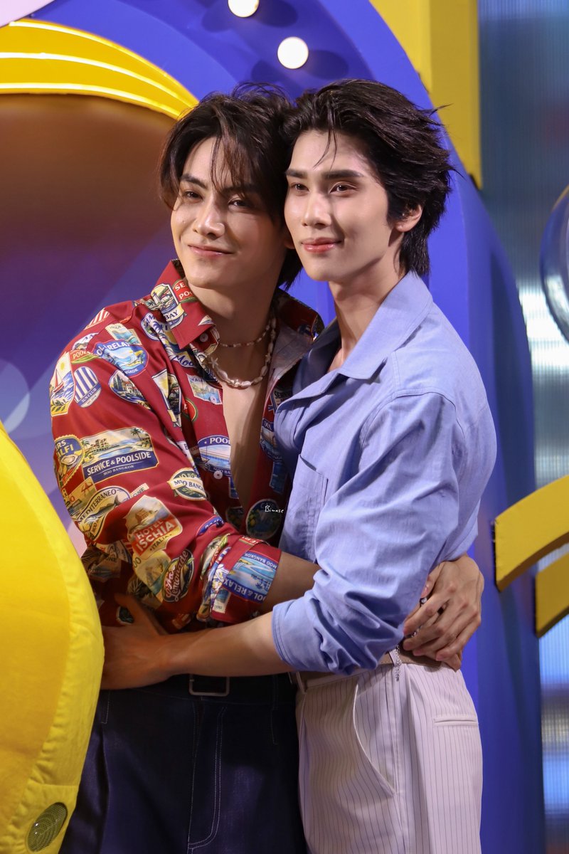 gcxn_'s tweet photo. น่ารักชิบปุ๋ง

JOONG DUNK AT SONGKRAN THE MALL BANGKAE​

#TheMallSongkranxJoongDunk
@ChenRcj #JoongArchen
@dunknatachai #dunknatachai https://t.co/m0lts59Gal