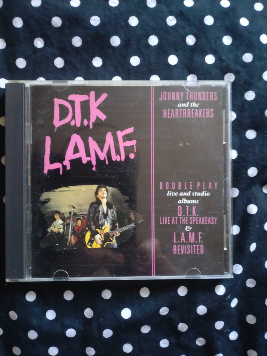 cIbEsZpennrq9Ue's tweet image. 今夜の1枚💿🤓🎶✨️
皆様、お疲れ様でした❗️🙇🏻
明日は曇り時々雨🌧️
昼は過ごしやすいそうで、午後は雨☔は降ったり止んだりだそうです❕️😆💦

#JOHNNYTHUNDERSandTHEHEARTBREAKERS
#ＤＴＫ
LIVEATTHESPEAKEASY
&amp;amp;
#ＬＡＭＦ
REVISITED