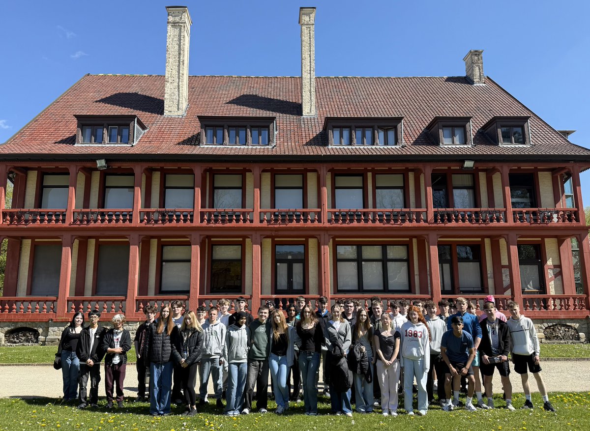 Our TY students have arrived in West Flanders, Belgium 🇧🇪 and are starting their visit at the beautiful château grounds.

Blessed with fantastic weather, students are already enjoying the stunning surroundings as they begin exploring a region rich in World War One history.