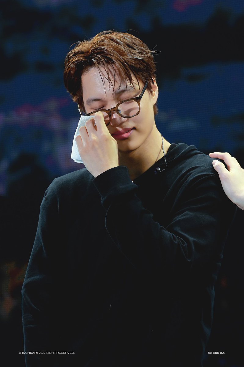 KAI_HEART_114's tweet image. 260411 김뿌엥
#KAI #종인 #카이 #엑소카이