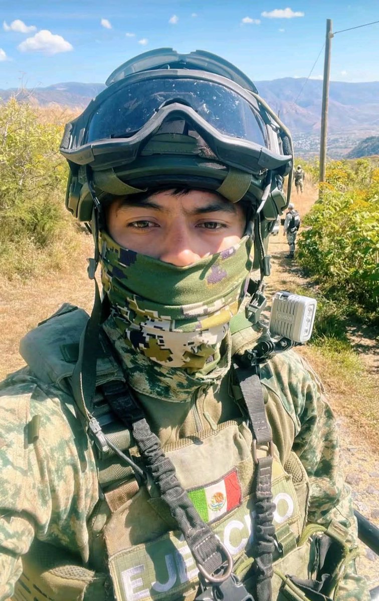 EN Honor a Mi país México tweet media