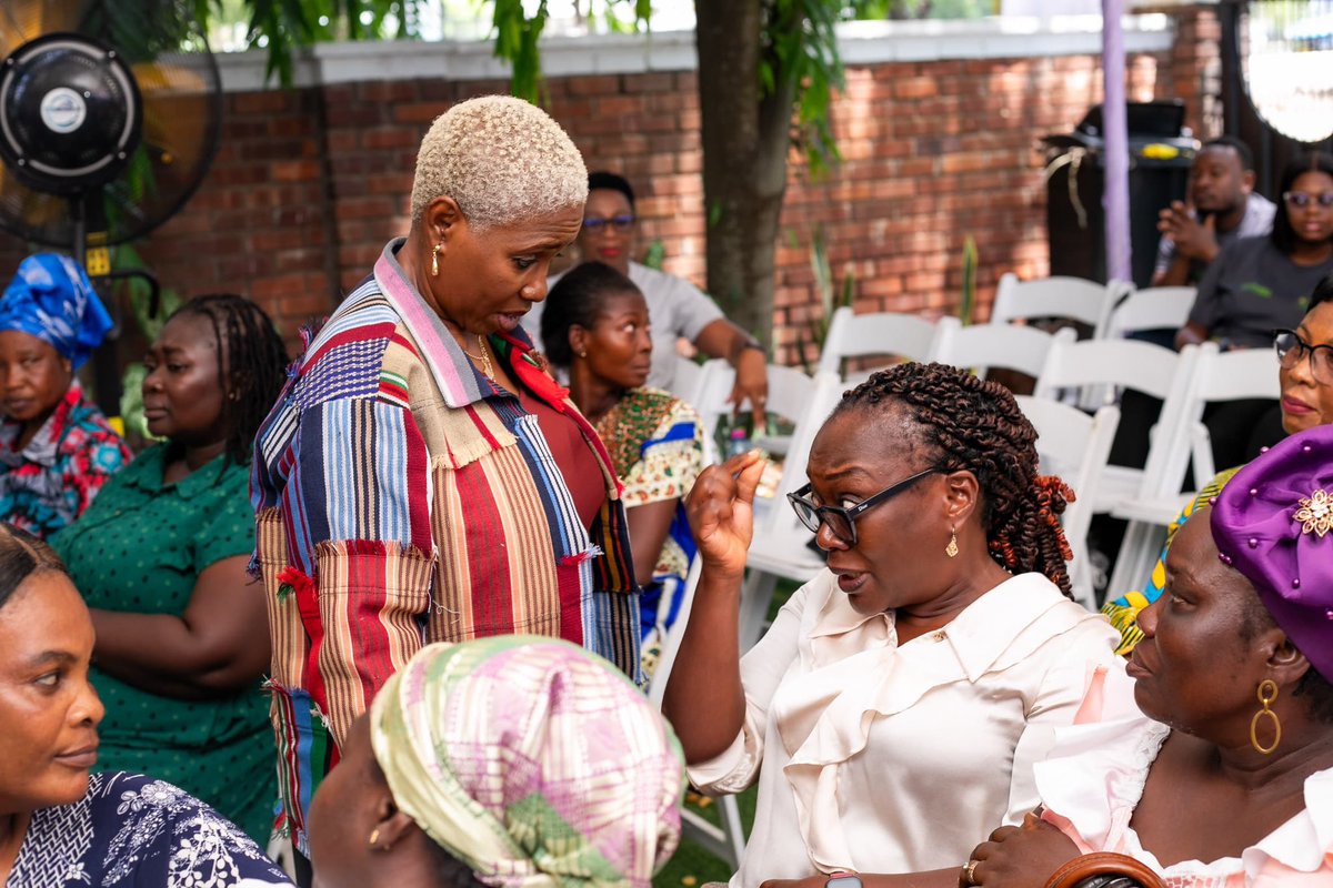 ButterflySenta's tweet photo. Mothers left the workshop stronger, bolder, and ready to nurture their children with grace! 

#EmpowerMoms #SurvivalToStrength #SpecialNeedsCommunity
#ThePurpleButterflyCentre
#DatabankFoundation https://t.co/HVlrwLq0Hd