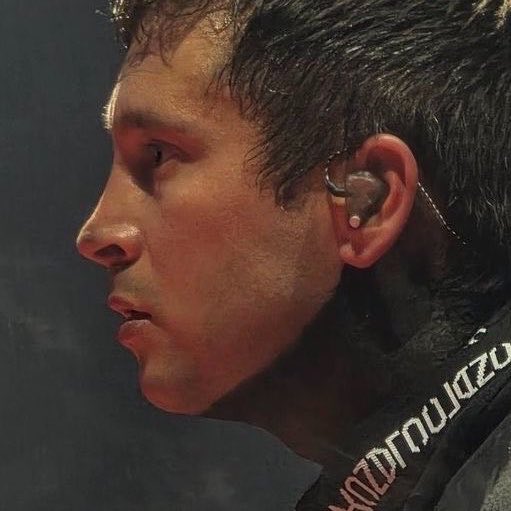 rø’ψ |-/ tweet media