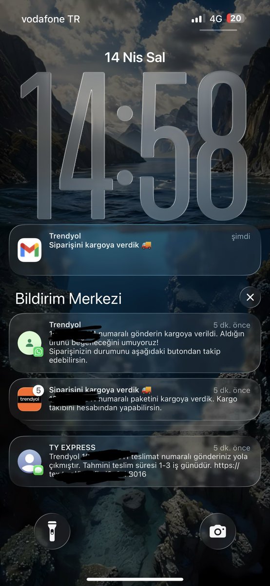 _OburPenguen's tweet photo. Manitayı darlama şeklim @Trendyol 

#alışveriş #trendyol #salı #kargo https://t.co/6Oal2zrkHs