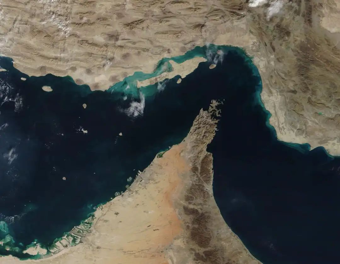 saquib695's tweet photo. The Strait of Hormuz isn't social media. If someone blocks you, you can't just block them back. https://t.co/xHoNuZmccM