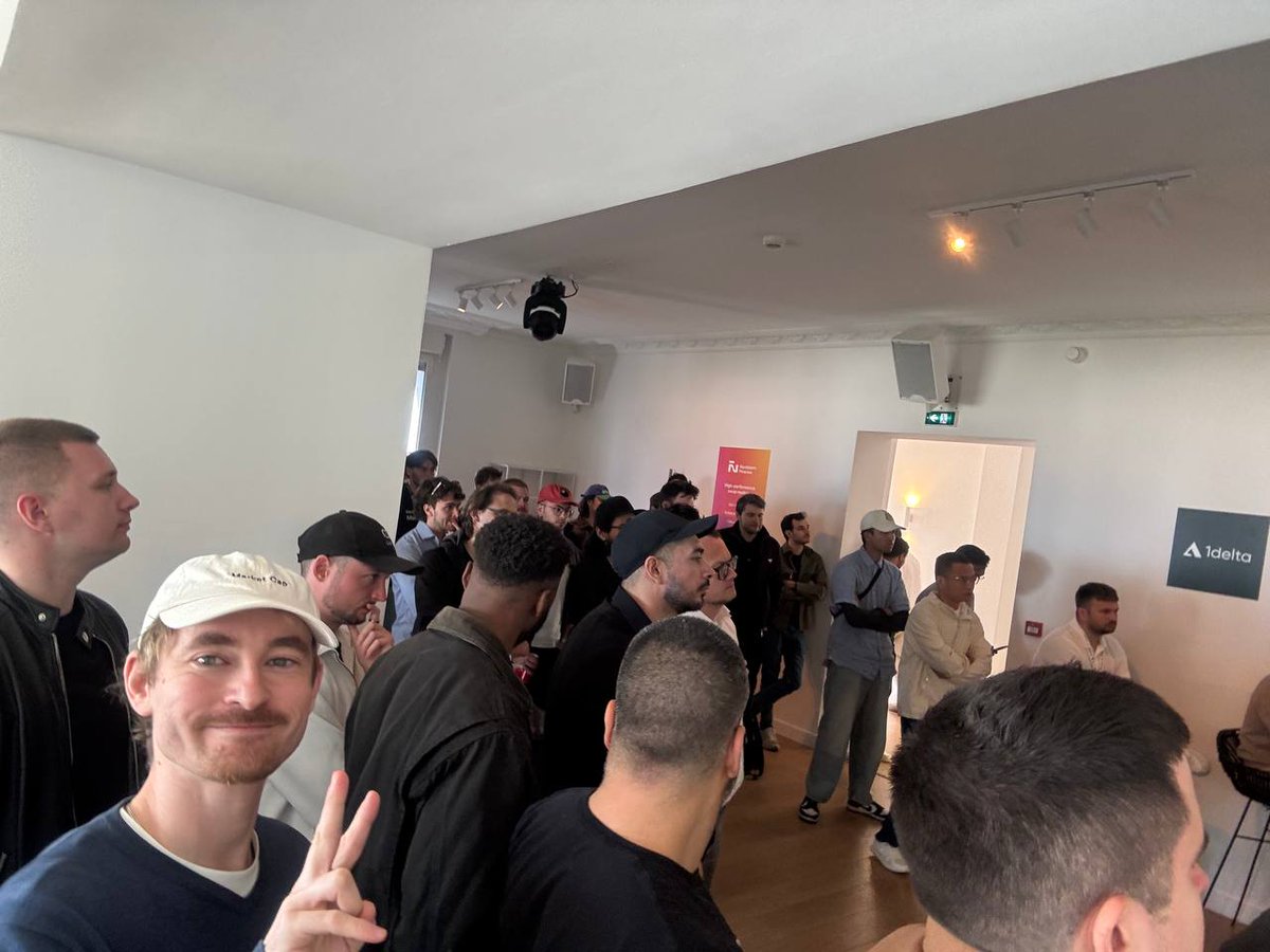 1delta tweet media