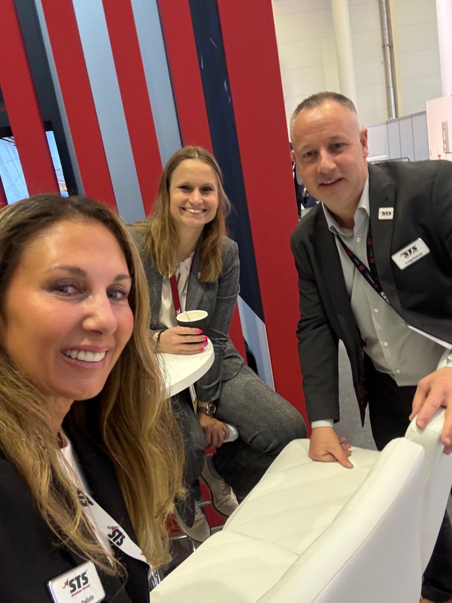 STS Aviation Group tweet media