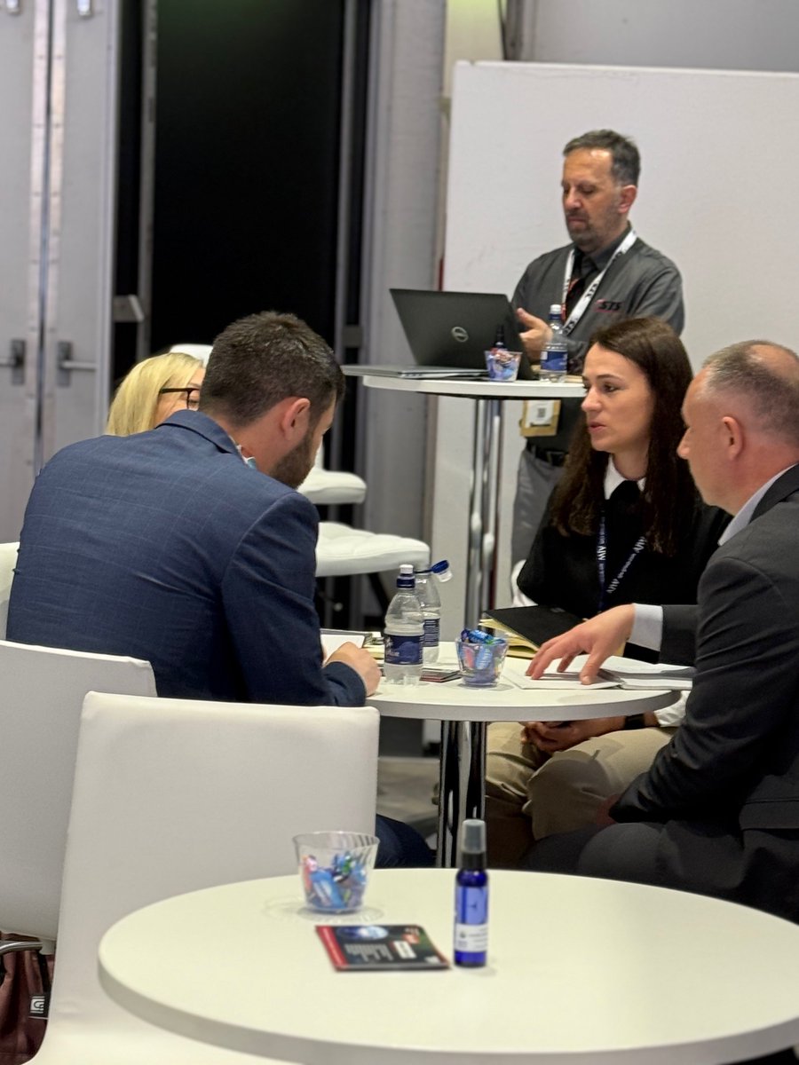 STS Aviation Group tweet media