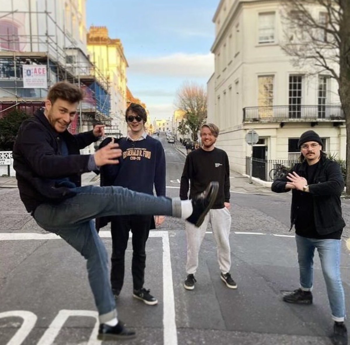 Lovejoy Crave tweet media