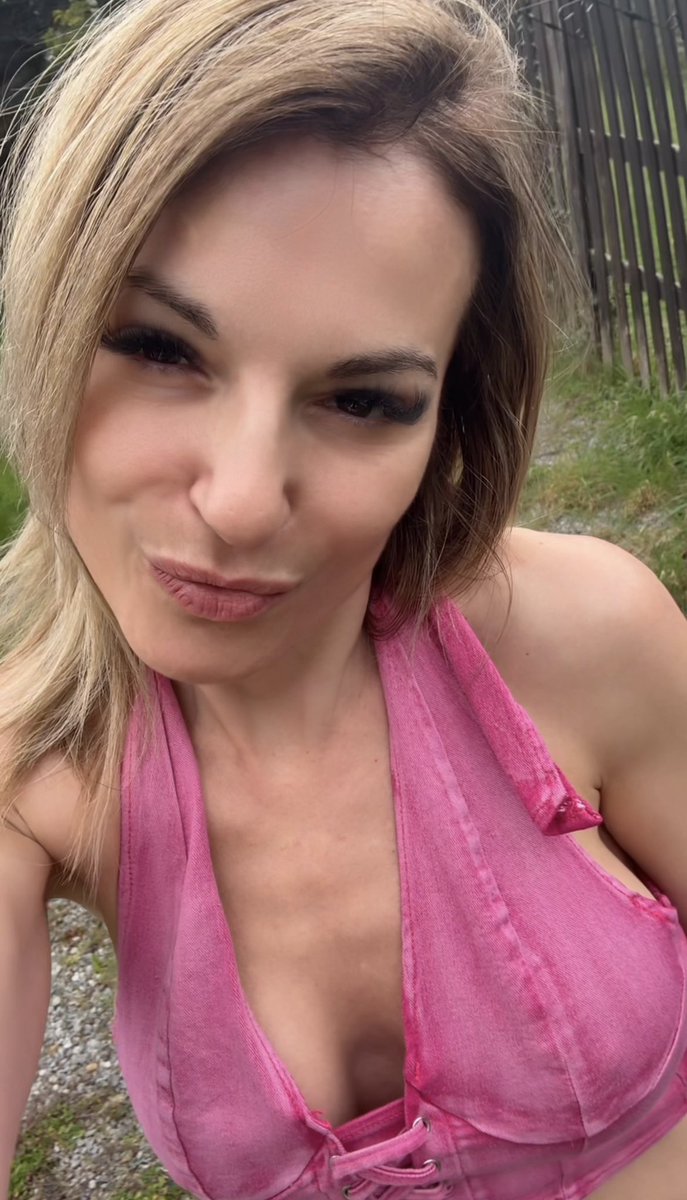 🫦 Nela 🌸 tweet media